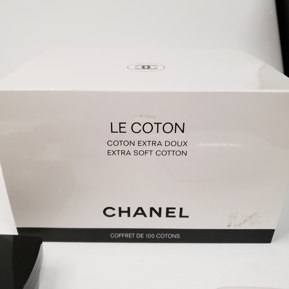 Chanel Makeup and Skincare Set - Picture 13 of 14